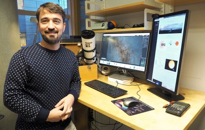 Professor Manuel Linares. Professor Manuel Linares.