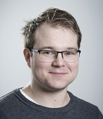 – Det er veldig «tricky» å finne gode termoelektriske materialer. Naturen er grådig. Den har lyst til å gi fra seg minst mulig, sier Kristian Berland. – Det er veldig «tricky» å finne gode termoelektriske materialer. Naturen er grådig. Den har lyst til å gi fra seg minst mulig, sier Kristian Berland.