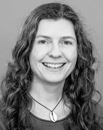 Henriette Hafsaas, arkeolog ved Høgskulen i Volda tenkte på bunaden sin da hun så symbolet på middelalderkatedralen i Sudan. Henriette Hafsaas, arkeolog ved Høgskulen i Volda tenkte på bunaden sin da hun så symbolet på middelalderkatedralen i Sudan.