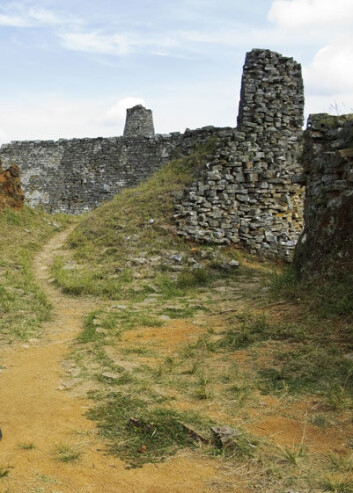 Great Zimbabwe kom på UNESCOS verdsarvliste i 1986 og er det største komplekset av ruinar i Afrika sør for Sahara. (Foto: Eivind Senneset) Great Zimbabwe kom på UNESCOS verdsarvliste i 1986 og er det største komplekset av ruinar i Afrika sør for Sahara. (Foto: Eivind Senneset)