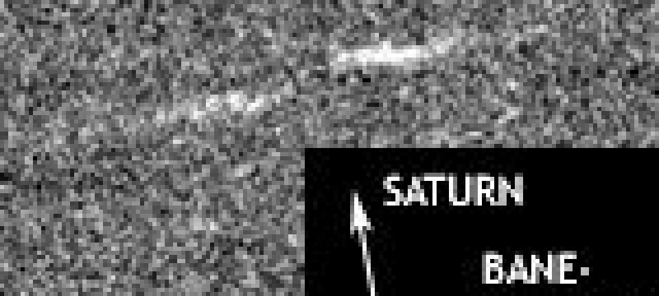 "De små hvite prikkene i bildet er støy fordi bildet er blåst opp og kontrasten forsterket. Foto: JPL/NASA"