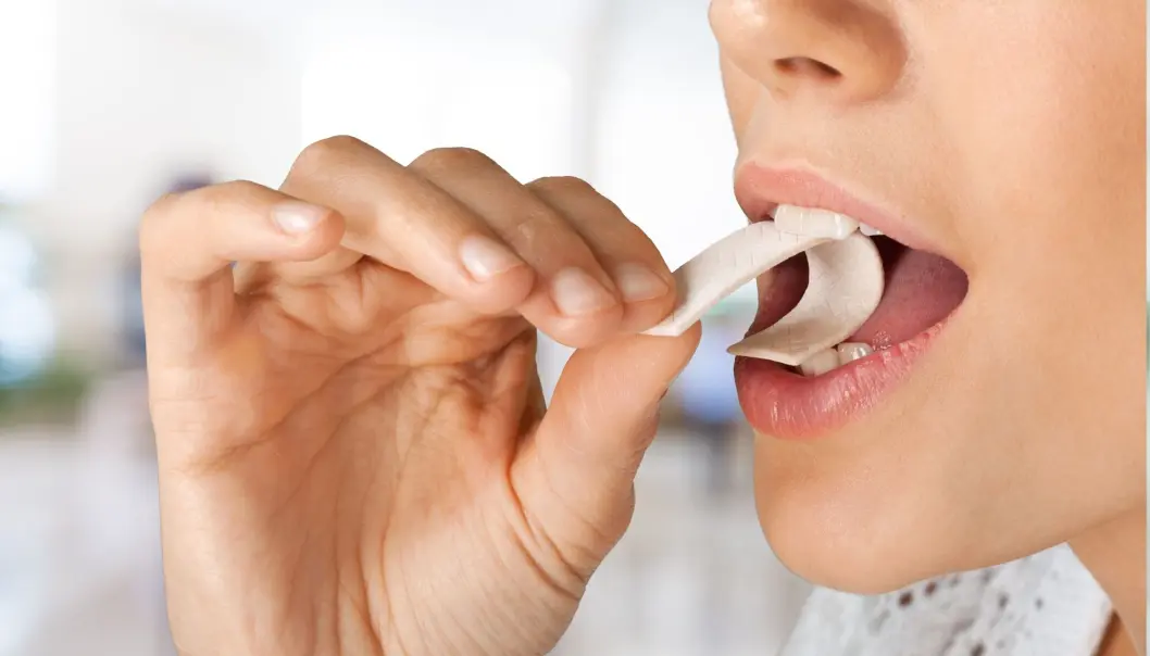 Den smittehindrende tyggisen skal ha både konsistensen og smaken til en vanlig tyggis. Den smittehindrende tyggisen skal ha både konsistensen og smaken til en vanlig tyggis.