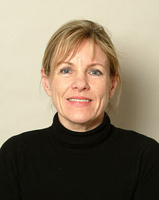 Anne-Kristine N Åstrøm er professor. Hun jobber med odontologi. Anne-Kristine N Åstrøm er professor. Hun jobber med odontologi.