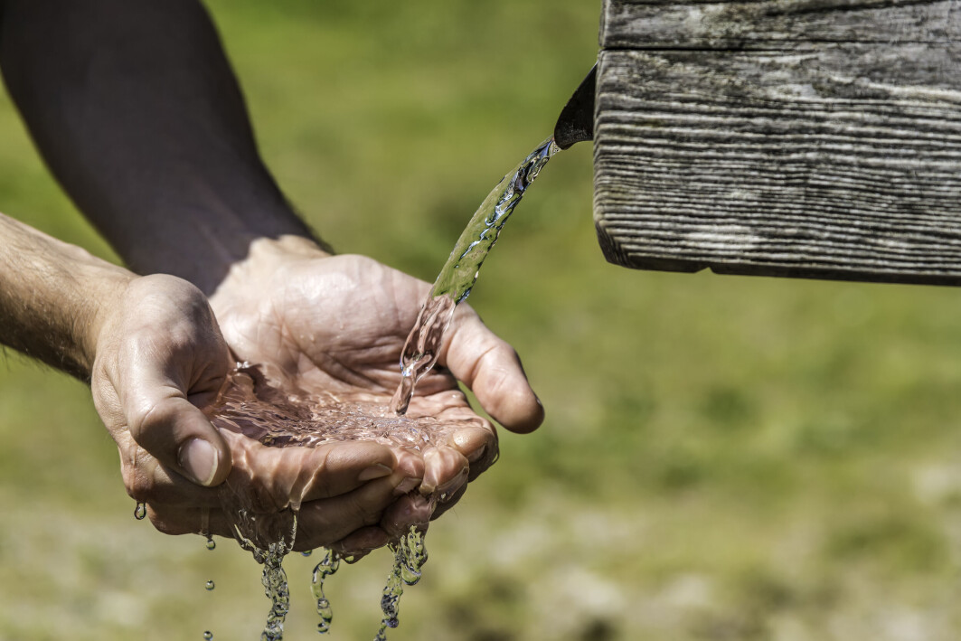 Ground water is the main source of iodine to the Somali population, but the geographical variation is considerable. Ground water is the main source of iodine to the Somali population, but the geographical variation is considerable.