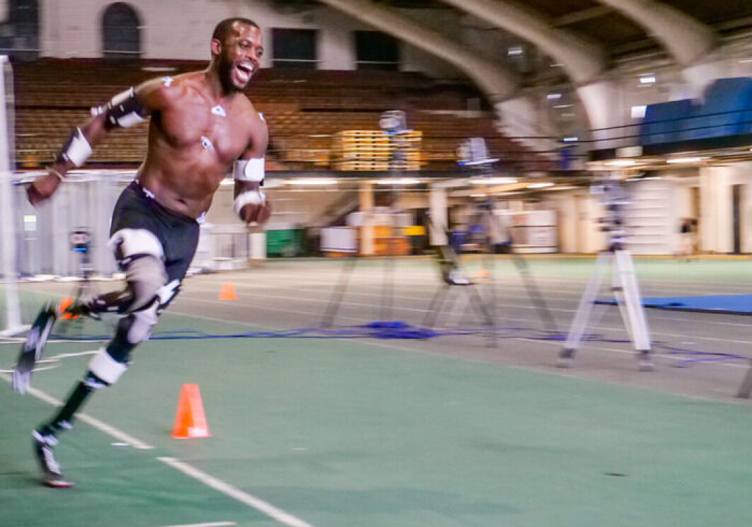 Blake Leeper er verdens raskeste mann som løper med benproteser. Han har rekorden på 400 meter sprint på 44.42 sekunder, som han tok fra den tidligere verdenseneren Oscar «Bladerunner» Pistorius. Blake Leeper er verdens raskeste mann som løper med benproteser. Han har rekorden på 400 meter sprint på 44.42 sekunder, som han tok fra den tidligere verdenseneren Oscar «Bladerunner» Pistorius.
