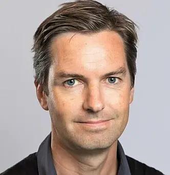 Bjørn Sætrevik er med i forskningsprosjektet PANDRISK ved Institutt for samfunnnspsykologi på UiB. Her følger forskerne med på hvordan vi opplever pandemien og koronatiltakene. Forskningsresultatene kan gjøre oss bedre forberedt til neste pandemi. Bjørn Sætrevik er med i forskningsprosjektet PANDRISK ved Institutt for samfunnnspsykologi på UiB. Her følger forskerne med på hvordan vi opplever pandemien og koronatiltakene. Forskningsresultatene kan gjøre oss bedre forberedt til neste pandemi.