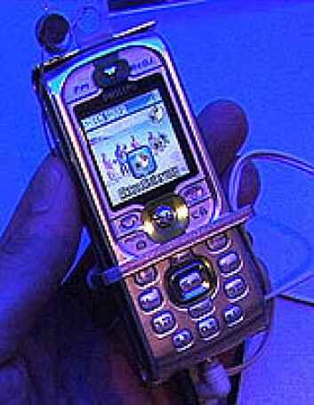 "Ikke bare en mobiltelefon ..." "Ikke bare en mobiltelefon ..."