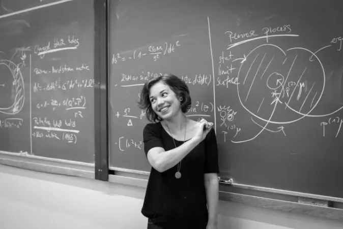 Magdalena Kersting er opptatt av undervisning i generell relativitet og kvantefysikk. Magdalena Kersting er opptatt av undervisning i generell relativitet og kvantefysikk.