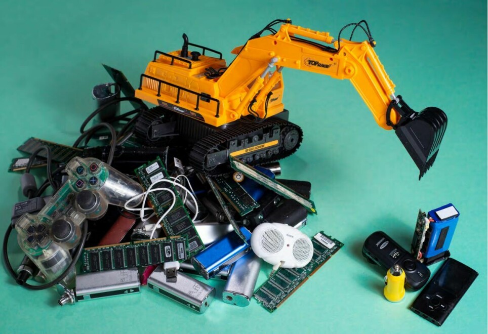 Only a third of all electronic waste, so-called WEEE, is collected and recycled for reuse. Our homes are full of electronic devices, and if you check their contents you will be able to tick off almost all of the elements in the periodic table.
