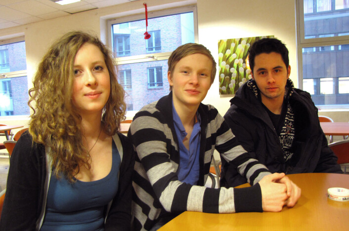Alva Hoff (snuser), Stian Karlsen (ikke-snuser) og Joakim  Røsseland (snuser). (Foto: Marianne Nordahl)