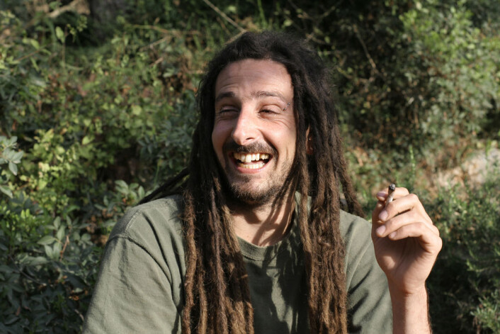 Symboler og ritualer er en viktig del av cannabiskulturen som omfavner alternativ religion, solidaritet og «det organiske». Symboler og ritualer er en viktig del av cannabiskulturen som omfavner alternativ religion, solidaritet og «det organiske».
