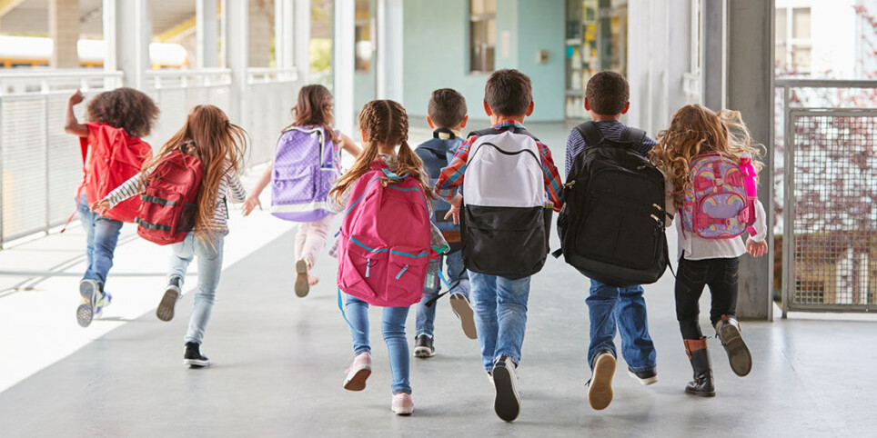 Det vil kunne bli en bedre start for barn 1. klasse om lærerne bygger på pedagogikk fra barnehagen, ifølge forsker Tuva Schanke.