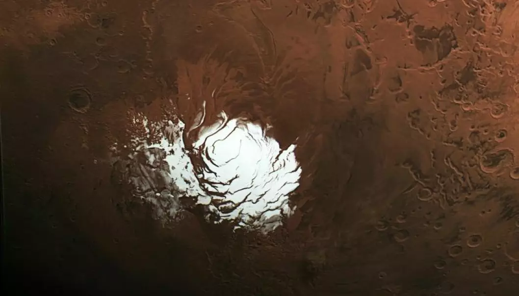 Er det vann under isen på Mars?