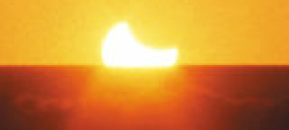 'Solformørkelsen 4. desember 2002 i Australia. Synet av en delvis formørket sol som gikk ned var meget imponerende. Vår formørkelse vil ligne denne, men være mye større enn på bildet. (Foto: Gitte Rydberg)'