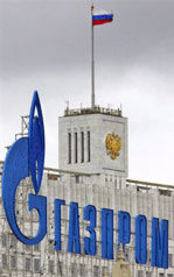 Forholdet har vært tett mellom Russlands politiske ledelse og ledelsen i Gazprom. Forholdet har vært tett mellom Russlands politiske ledelse og ledelsen i Gazprom.