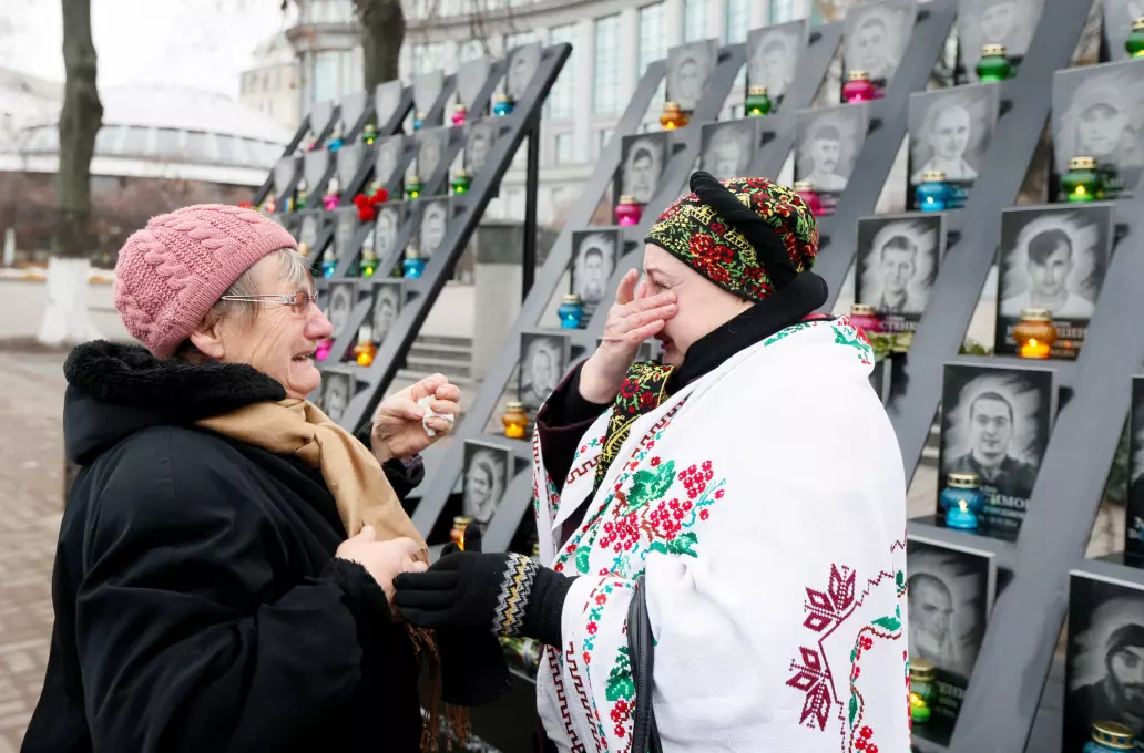 Ukrainere feirer nå hvert år <span class=" italic" data-lab-italic_desktop="italic">Dagen for verdighet og frihet</span> den 21. november. På dagen minnes også de døde under Verdighetsrevolusjonen i 2014.