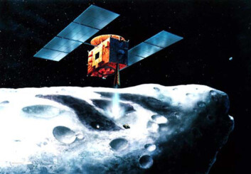 "Det har vært en del frem og tilbake. Nå tyder nye data på at Hayabusa ikke fikk med seg materiale. Alle foto: JAXA." "Det har vært en del frem og tilbake. Nå tyder nye data på at Hayabusa ikke fikk med seg materiale. Alle foto: JAXA."