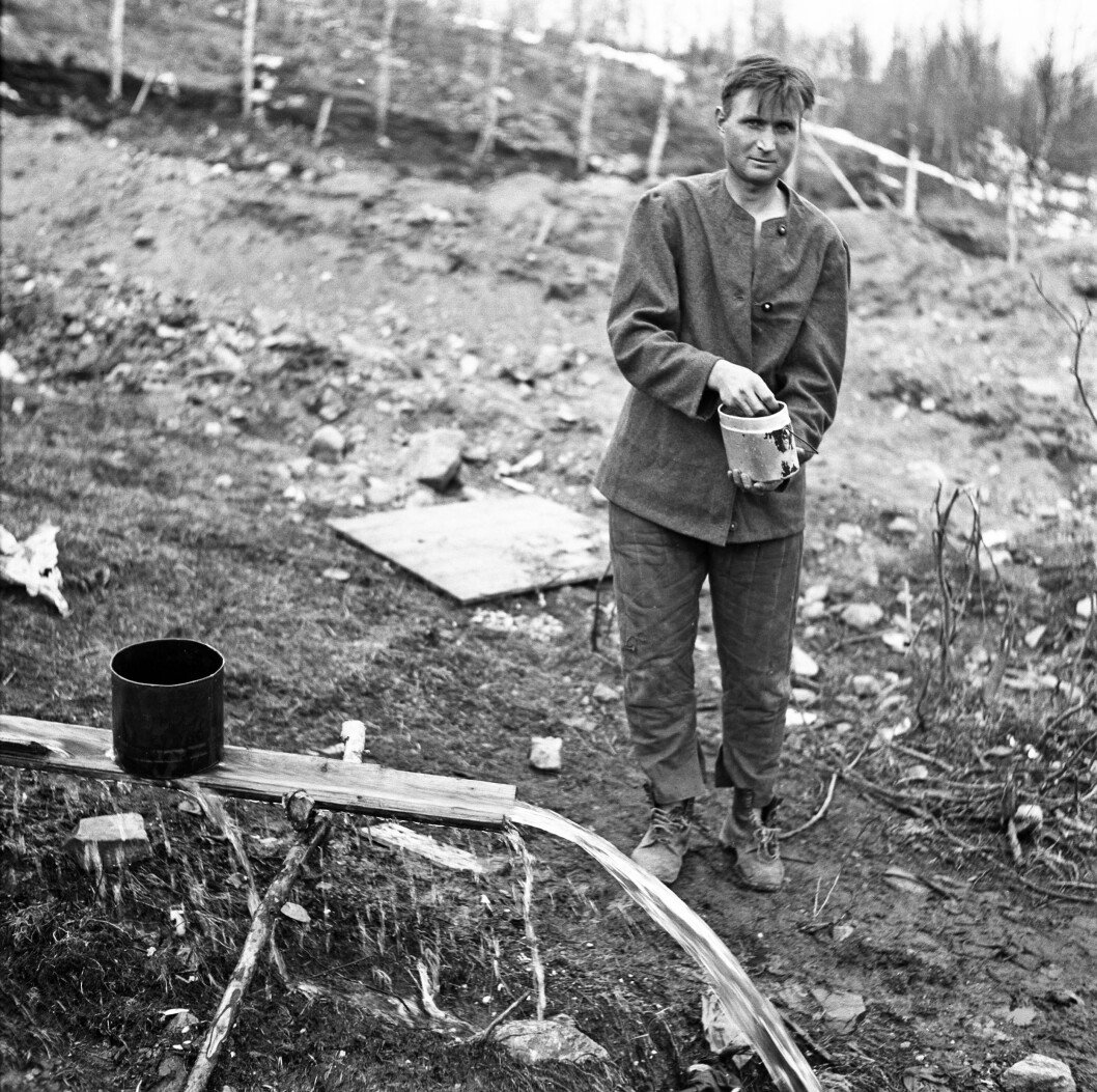 En av 500 russiske krigsfanger i Balsfjord. (Foto: Sven Hörnell/ Kamratföreningen Lapplands Jägar) En av 500 russiske krigsfanger i Balsfjord. (Foto: Sven Hörnell/ Kamratföreningen Lapplands Jägar)