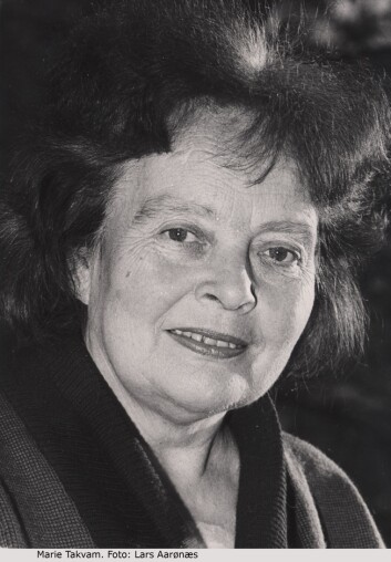 Marie Takvam fikk mer omtale av sitt utseende enn av sine dikt. (Foto: Lars Aarønæs, Gyldendal Norsk Forlag). Marie Takvam fikk mer omtale av sitt utseende enn av sine dikt. (Foto: Lars Aarønæs, Gyldendal Norsk Forlag).