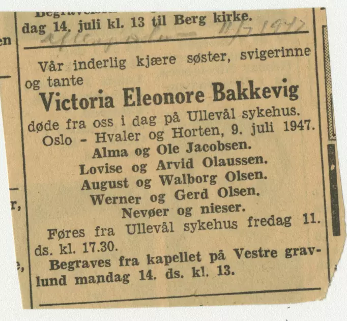 Victoria Eleonore Bakkevig arbeidet i årevis som renholder ved NSIU, forløperen til Norsk Polarinstitutt. Dødsannonsen og et hefte med salmer, var det eneste som var å finne i konvolutten hennes i arkivet.