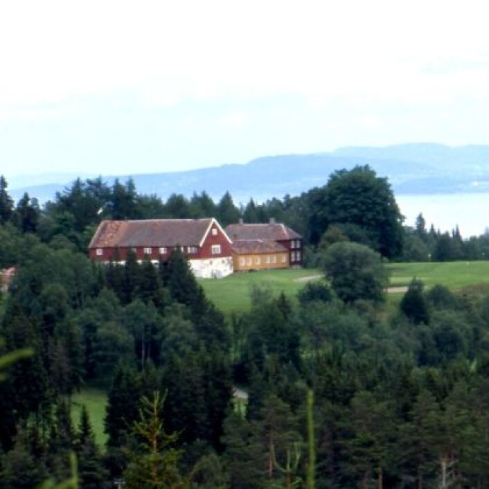 Gården Sommerseter var på 1700-tallet lystgård for en av Trondheims mektige/bedrestilte familier. (Foto: Ragnhild Berge / NTNU Vitenskapsmuseet) Gården Sommerseter var på 1700-tallet lystgård for en av Trondheims mektige/bedrestilte familier. (Foto: Ragnhild Berge / NTNU Vitenskapsmuseet)