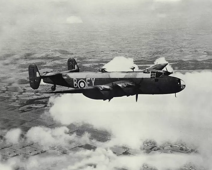 Halifax bombefly, likt de som ble brukt under Operation Freshman. (Foto: Wikimedia Commons)
