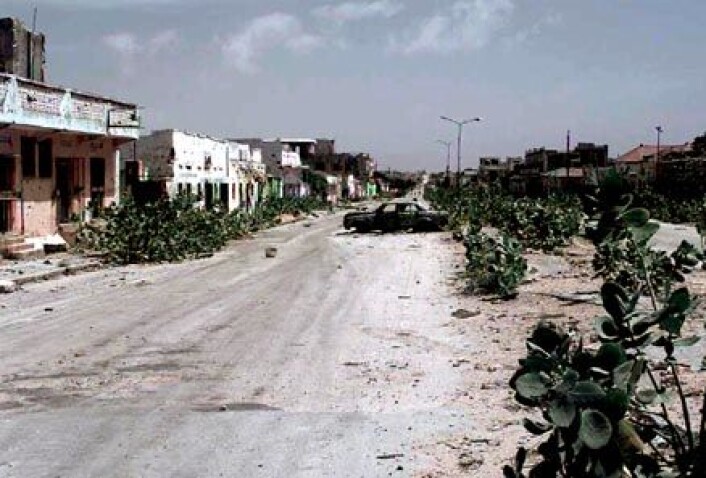 "En gate i Mogadishu, som tidligere skilte to ulike klaner. (Foto: Wikimedia commons)" "En gate i Mogadishu, som tidligere skilte to ulike klaner. (Foto: Wikimedia commons)"