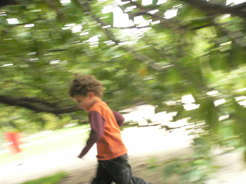 Unger beveger seg mer eller mindre like mye - uansett hvor mye gym de har på skolen. (Foto: Colourbox.no