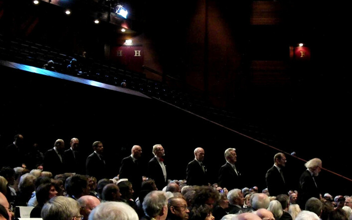 Prisvinnerne av Kavliprisen 2010, anført av Vitenskapsakademiets president Nils Christian Stenseth.