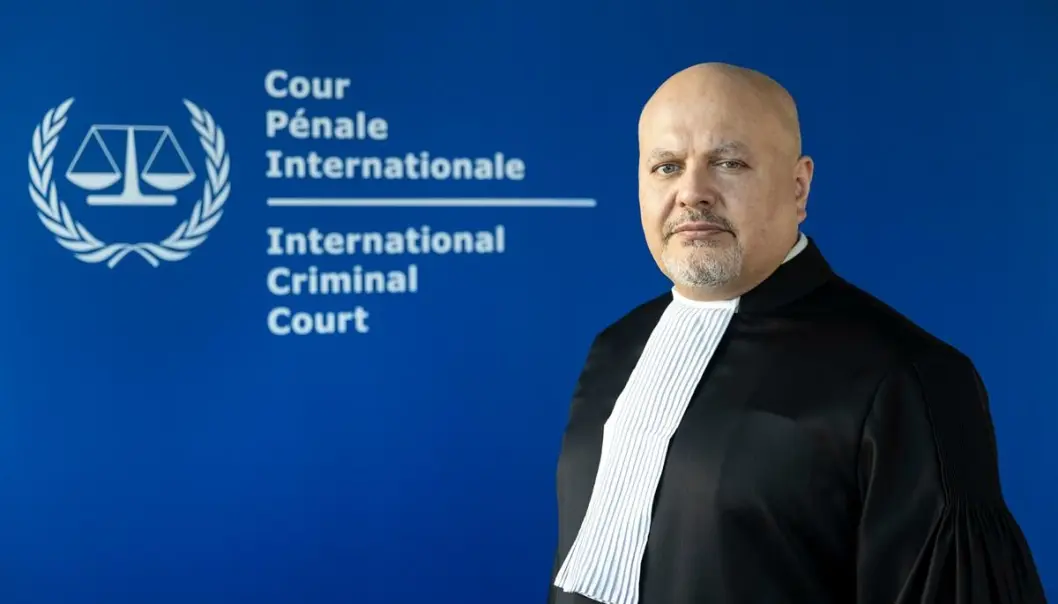 Aktoren Karim Khan fra Den internasjonale straffedomstolen. Han har informert om at de ikke kan ta stilling til om Russlands invasjon utgjør en angrepskrig. Aktoren Karim Khan fra Den internasjonale straffedomstolen. Han har informert om at de ikke kan ta stilling til om Russlands invasjon utgjør en angrepskrig.