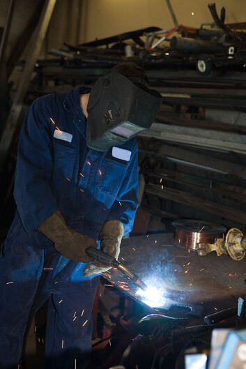 "Norsk industri kan miste 40.000 arbeidsplasser i løpet av tre år, tror Statistisk sentralbyrå. (Foto: Clipart)" "Norsk industri kan miste 40.000 arbeidsplasser i løpet av tre år, tror Statistisk sentralbyrå. (Foto: Clipart)"