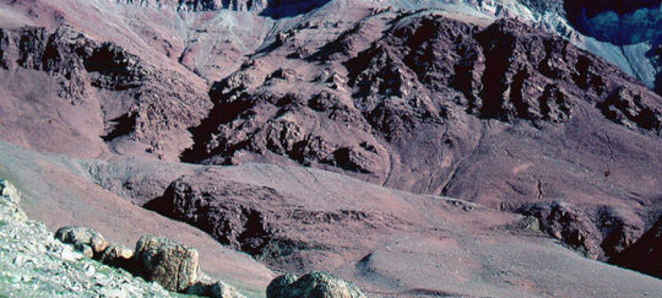 Moskusokselandet er en fjellkjede på Grønland. Ny 3D-teknologi kan hjelpe geologier med å finne fram til råstoffer i fjell som disse. (Foto: Uffe Wilken)