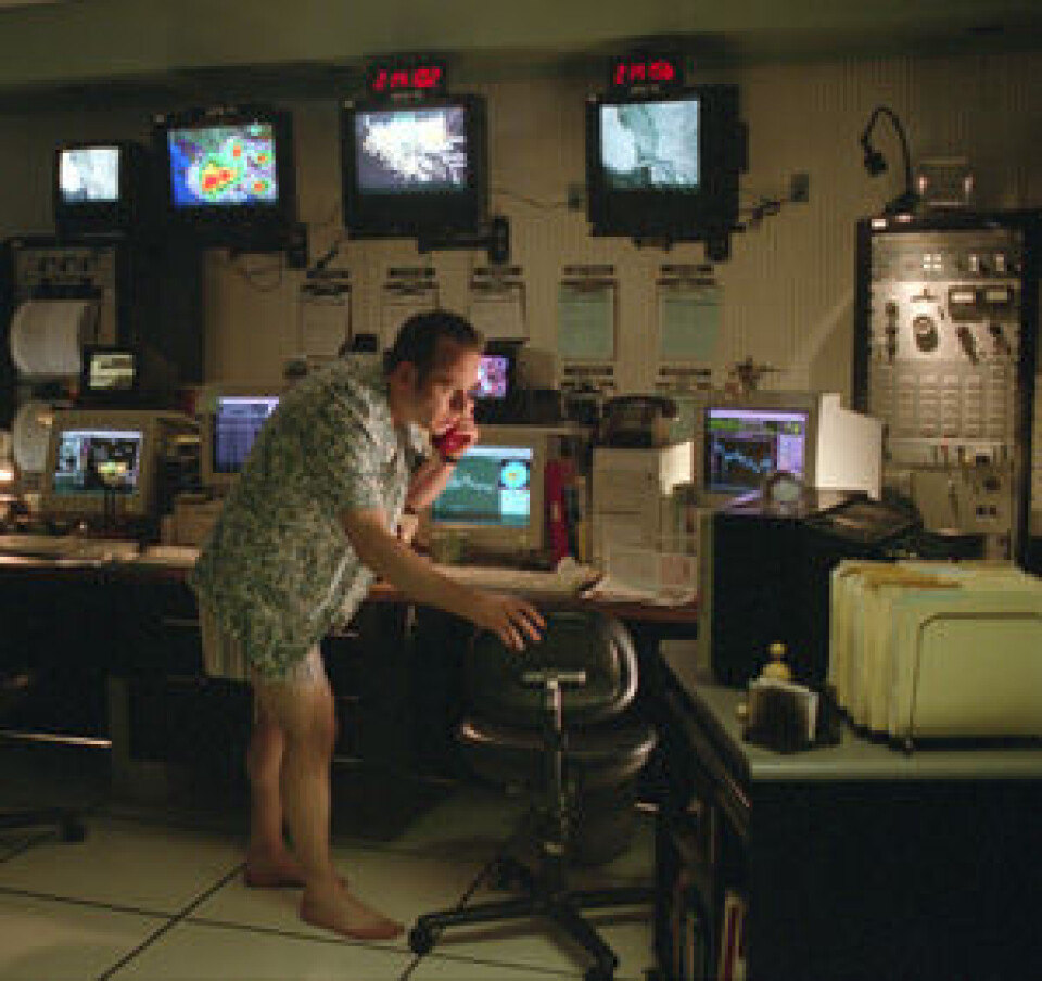'Forskrekket meteorolog innser at værmeldingen kommer til å bli noe spesiell. (Foto: Fox Film)'