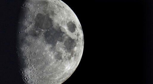 Månen er i ferd med å bli truffet av romskrot