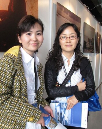 Xin Yuan og Xuehua Cui på IPY-konferansen Xin Yuan og Xuehua Cui på IPY-konferansen