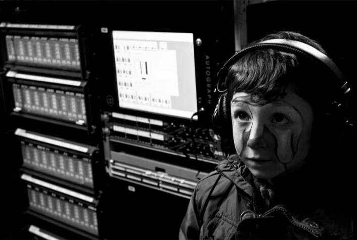 Hjernen din tilpasser seg etter den musikken du hører. Derfor er det ofte den velkjente musikken som gjør deg glad – uansett om det er Mozart eller Metallica. (Foto: Kaunokainen) Hjernen din tilpasser seg etter den musikken du hører. Derfor er det ofte den velkjente musikken som gjør deg glad – uansett om det er Mozart eller Metallica. (Foto: Kaunokainen)