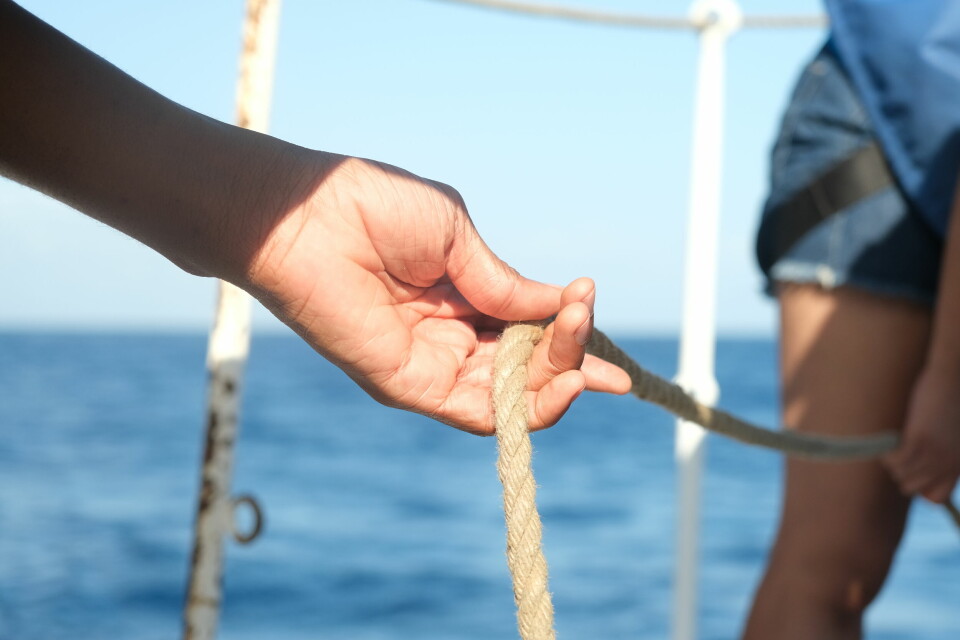 Traditional ropes were used to measure deep ocean temperatures.