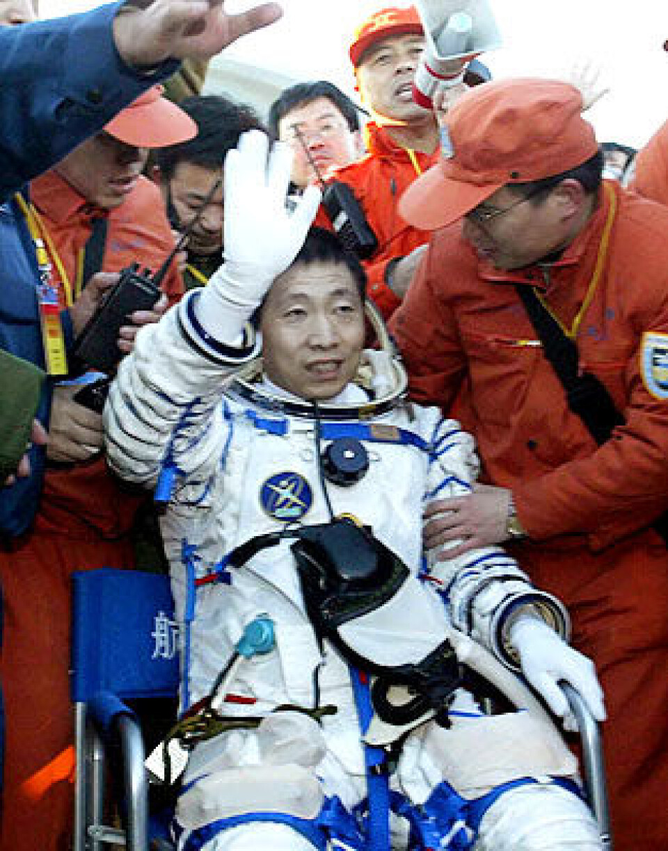 'Kinas første astronaut, Yang Liwei. (Foto: AP Photo/Xinhua, Wang Jianmin)'