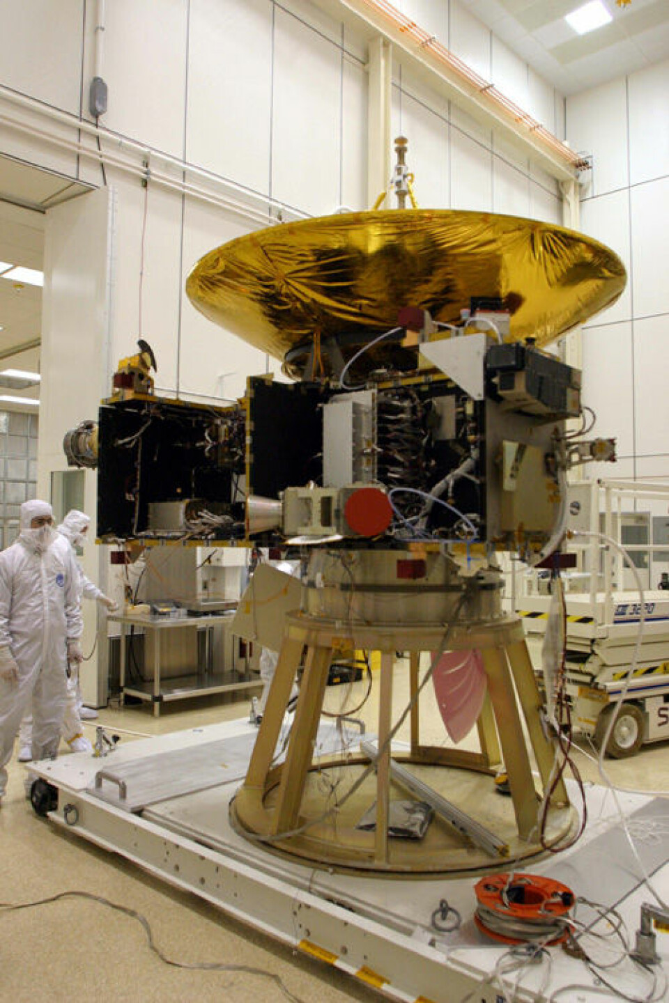 'Antennen på New Horizons får en sjekk.'