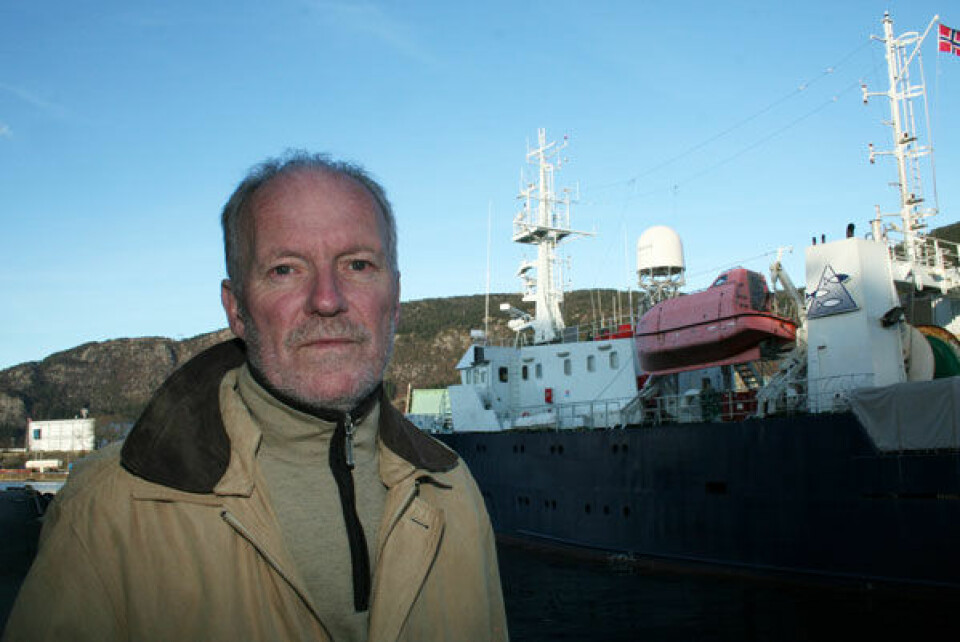 FN-rapport ga helt feil bilde av fiskeressursene i norske havområder, mener avdelingsleder Åsmund Bjordal i Havforskningsinstituttet. I bakgrunnen det norske forskningsfartøyet 'Håkon Mosby'. (Foto: Asle Rønning)