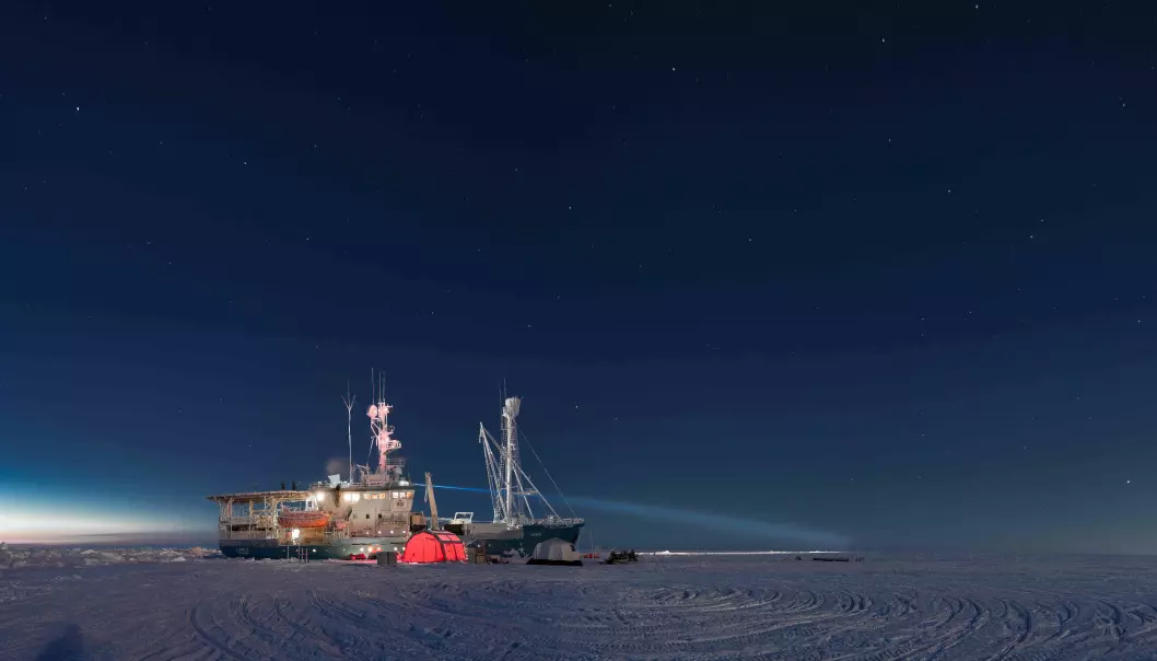 Forskningsskipet «Lance» i isen på 83° nord.