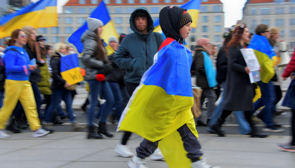 Ukrainske flyktninger i Tyskland demonstrerer mot Russlands invasjon. Et klart flertall tror at Ukraina vil gå seirende ut av krigen. Nesten ingen tror på russisk seier.