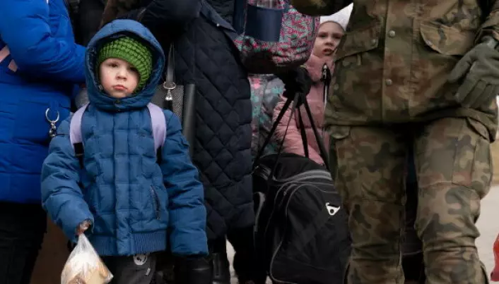 Hvordan opplever kvinner og barn å flykte fra krigen i Ukraina?