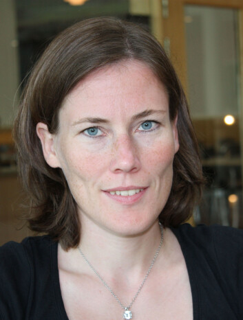 Audrun Utskarpen har funnet nye baner som frakter toksiner rundt i cellene våre. (Foto: Kristin Storbæk) Audrun Utskarpen har funnet nye baner som frakter toksiner rundt i cellene våre. (Foto: Kristin Storbæk)