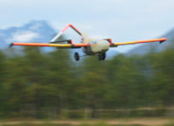 "Det nye UAV-flyet kan blant annet brukes til å telle isbjørn, måle snømengde og observere kraftlinjer." "Det nye UAV-flyet kan blant annet brukes til å telle isbjørn, måle snømengde og observere kraftlinjer."