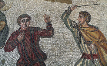 En romersk herre slår sin slave. Siciliansk mosaikk, 300-tallet. En romersk herre slår sin slave. Siciliansk mosaikk, 300-tallet.