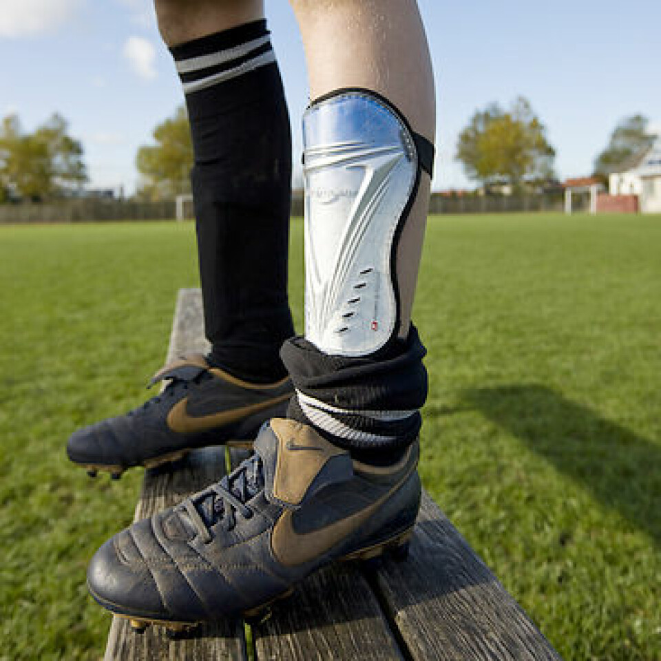 Leggskinner til tross; beina til fotballspillere er skadeutsatt. (Foto: colourbox.no)