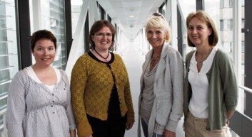 Det er fullt mulig å få til gode nasjonale samarbeidsprosjekter, mener disse forskerne. Fra venstre Tone F. Bathen og Ingrid S. Gribbestad (prosjektledere i Trondheim), Anne Lise Børresen Dale (prosjektmedarbeider i Oslo) og Gunhild Mælandsmo (prosjektleder i Oslo). (Foto: Elin Fugelsnes) Det er fullt mulig å få til gode nasjonale samarbeidsprosjekter, mener disse forskerne. Fra venstre Tone F. Bathen og Ingrid S. Gribbestad (prosjektledere i Trondheim), Anne Lise Børresen Dale (prosjektmedarbeider i Oslo) og Gunhild Mælandsmo (prosjektleder i Oslo). (Foto: Elin Fugelsnes)