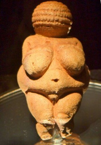 "Venus fra Willendorf, minst 26 000 år gammel. (Foto: Wikimedia Commons)" "Venus fra Willendorf, minst 26 000 år gammel. (Foto: Wikimedia Commons)"