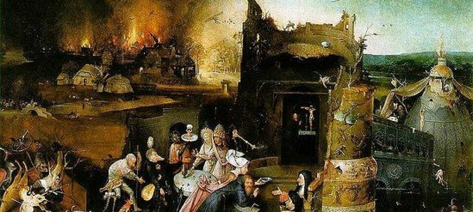 Krig, pest og død var en del av middelalderens Europa. I Hieronymus Bosch' altertavle 'Den hellige Antonios fristelser' utgjør brennende byer en del av bakgrunnen. Utsnitt av midtre del. Bildet henger i Museu Nacional de Arte Antiga i Lisboa, Portugal. (Foto: Wikimedia Commons, se hele maleriet her)